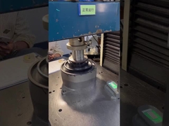 فنر فلزی لاستیکی روی جعبه Juranl با ضد لرزش خوب اعمال می شود